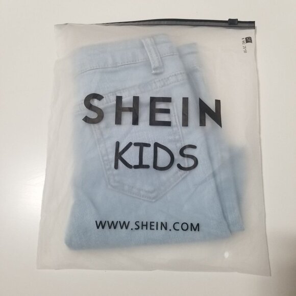 NEW SHEIN Toddler Boys Ripped Denim Shorts Size 1-2Y‎ Color Light Wash - Picture 8 of 9